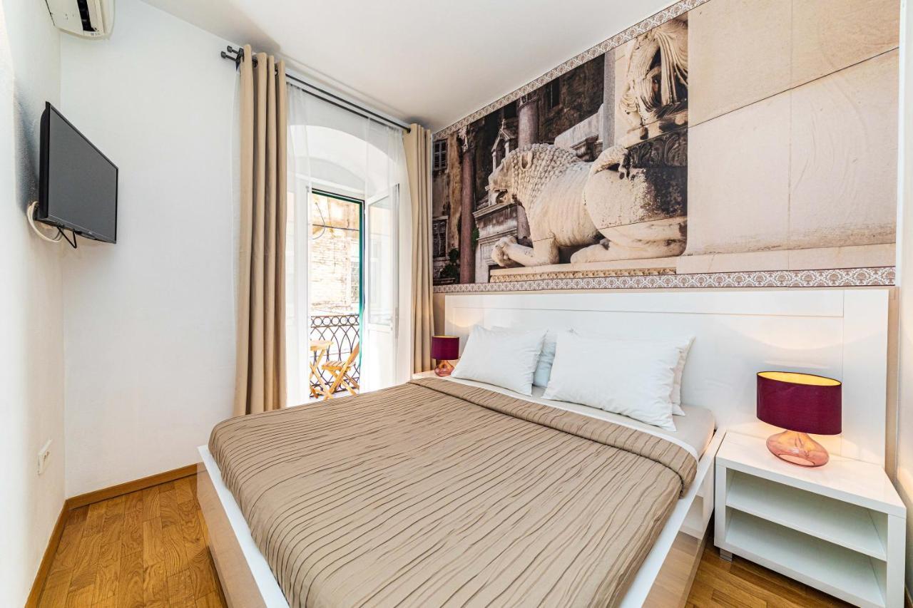 Riva City Rooms Spalato Esterno foto