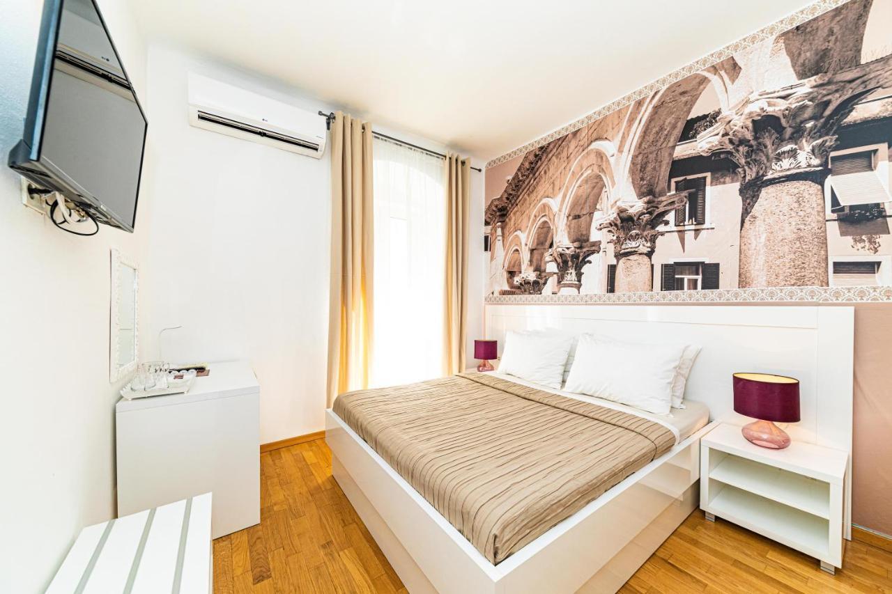 Riva City Rooms Spalato Esterno foto